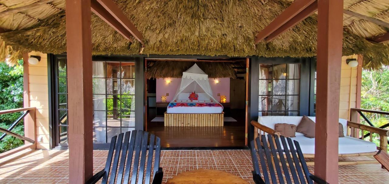 Portofino Beach Resort-An Authentic Island Escape! San Pedro  Exterior photo